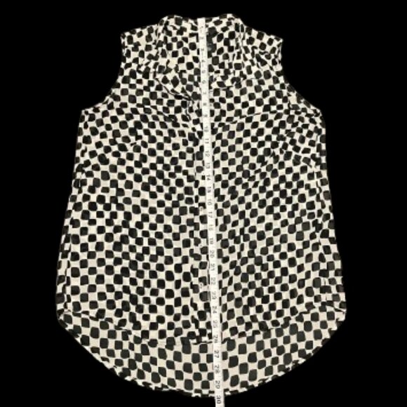 H&M Black White Abstract Sleeveless Blouse Top | Size 6 | Geometric Print - Picture 5 of 7